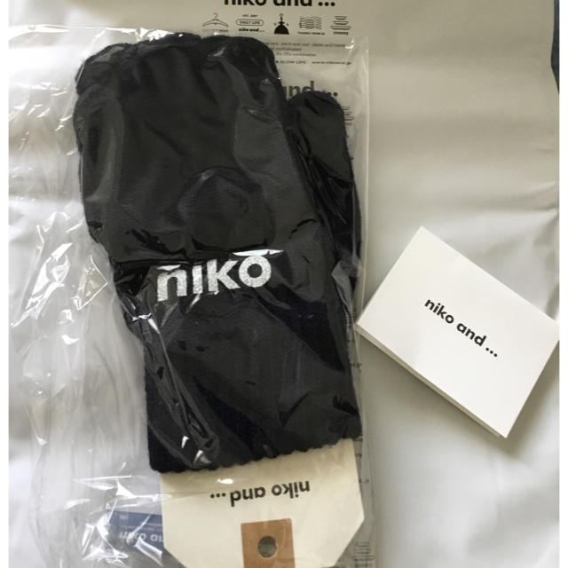 niko and...(ニコアンド)のお値下げ❣️niko and…手袋　ラッピング袋付❤︎クリスマスプレゼント レディースのファッション小物(手袋)の商品写真