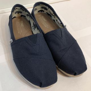 トムズ(TOMS)のTOMS スリッポン　ネイビー　25.0cm 美品(スリッポン/モカシン)