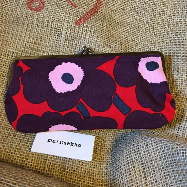 marimekko(マリメッコ)の《正規品》マリメッコがま口ポーチ レディースのファッション小物(ポーチ)の商品写真