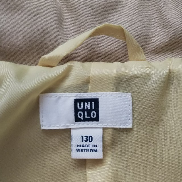 UNIQLO(ユニクロ)のユニクロ トレンチコート130 キッズ/ベビー/マタニティのキッズ服女の子用(90cm~)(コート)の商品写真