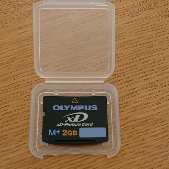OLYMPUS(オリンパス)のOLYMPUS xD-Picture Card M+ 2GB スマホ/家電/カメラのPC/タブレット(PC周辺機器)の商品写真
