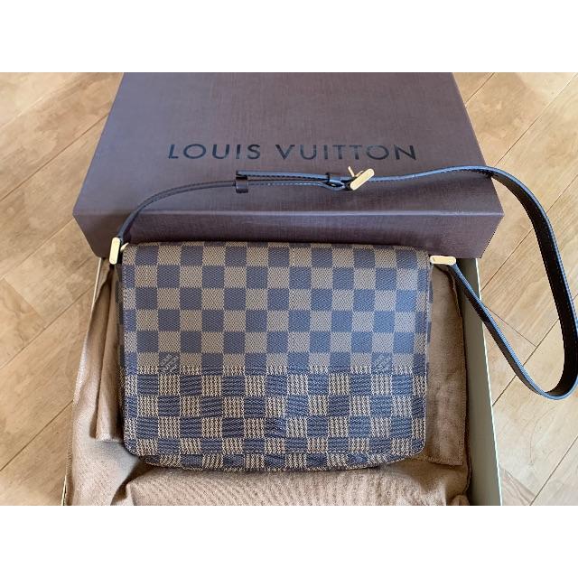 LOUIS VUITTON - ルイヴィトン　トゥルースメイクアップ