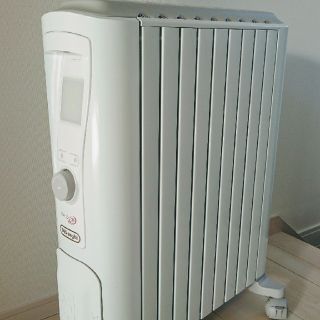 デロンギ(DeLonghi)の【くま様】デロンギオイルヒーター RHJ75V0915-GY (オイルヒーター)