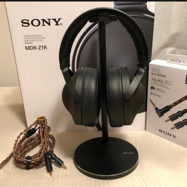 美品 SONY MDR-Z1R ヘッドフォンリケーブル/スタンド付 | フリマアプリ ラクマ