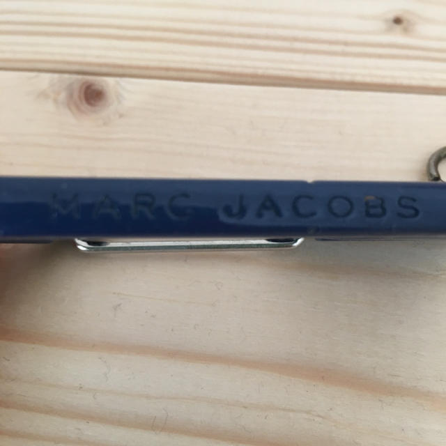 MARC BY MARC JACOBS(マークバイマークジェイコブス)のMARC BY MARC JACOBS カラビナ レディースのファッション小物(キーホルダー)の商品写真