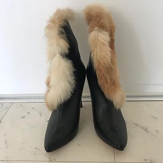 新品　未使用　マノロブラニク　manoloblahnik ファー　39  ブーツ