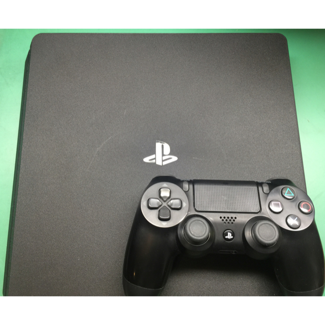 PlayStation4(プレイステーション4)のPlayStation4(CUH-2100A) 500GB エンタメ/ホビーのゲームソフト/ゲーム機本体(家庭用ゲーム機本体)の商品写真