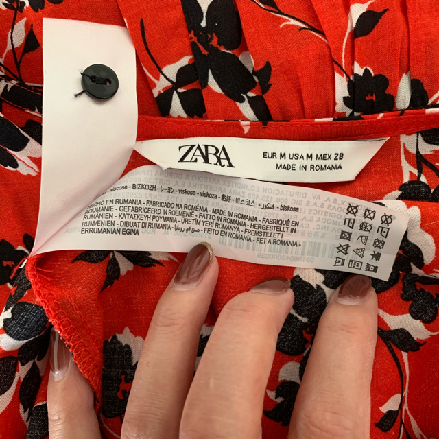 ZARA(ザラ)の【柿の種さま専用】ZARA ワンピース レディースのワンピース(ロングワンピース/マキシワンピース)の商品写真