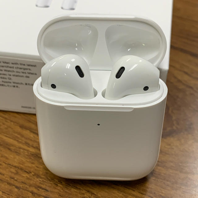 AirPods 第二世代