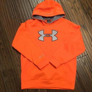 アンダーアーマー(UNDER ARMOUR)のアンダーアーマーパーカー(ジャケット/上着)