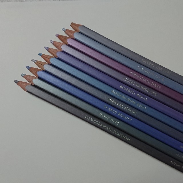 FELISSIMO(フェリシモ)の【フェリシモ】500色の色鉛筆10本セット エンタメ/ホビーのアート用品(色鉛筆)の商品写真