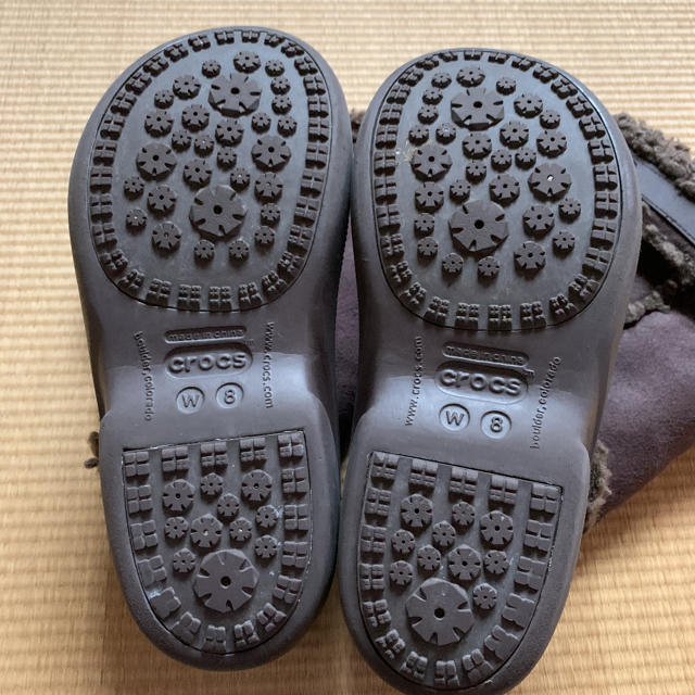 crocs(クロックス)のクロックス　ブーツ　W8  ブラウン レディースの靴/シューズ(ブーツ)の商品写真