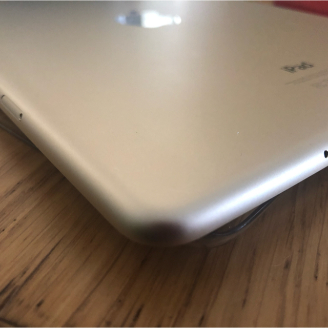 PC/タブレット値引 iPad Air2 Wi-Fi + Cellular 128GB GOLD