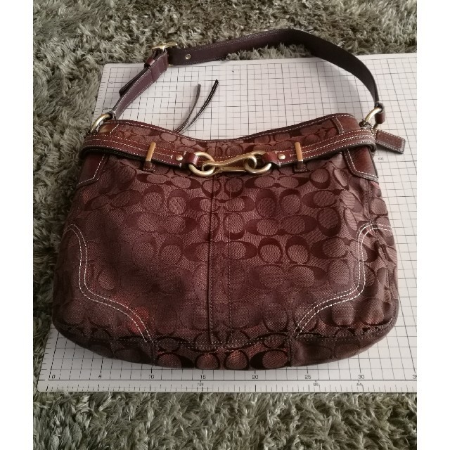 COACH(コーチ)のCOACH　ショルダーバッグ　コーチ　シグネチャー レディースのバッグ(ショルダーバッグ)の商品写真