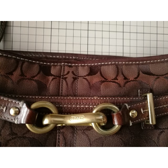 COACH(コーチ)のCOACH　ショルダーバッグ　コーチ　シグネチャー レディースのバッグ(ショルダーバッグ)の商品写真