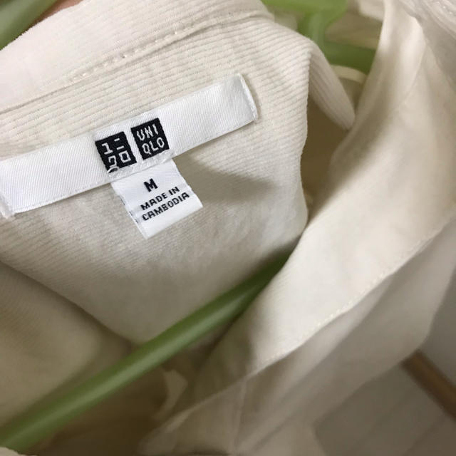 UNIQLO(ユニクロ)のコーデュロイ スキッパーシャツ レディースのトップス(シャツ/ブラウス(長袖/七分))の商品写真