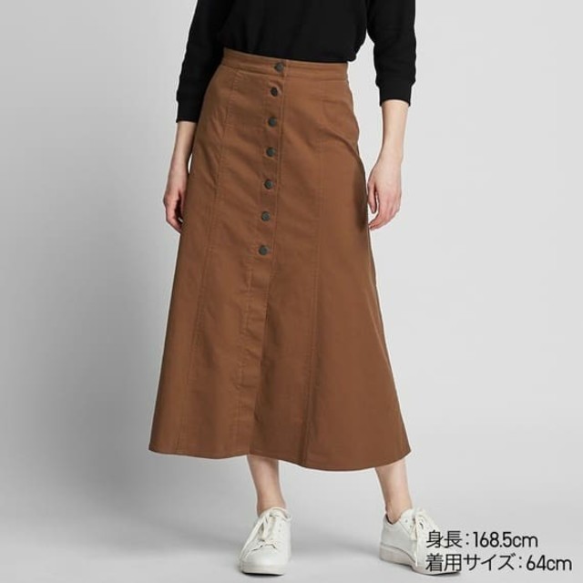 UNIQLO(ユニクロ)のUNIQLO チノフロントボタンロングスカート レディースのスカート(ロングスカート)の商品写真