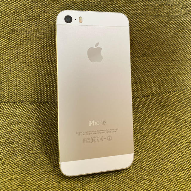 iPhone(アイフォーン)のiPhone 5s 64GB スマホ/家電/カメラのスマートフォン/携帯電話(スマートフォン本体)の商品写真