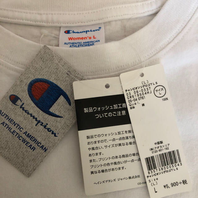 Champion(チャンピオン)のチャンピオン ロングTシャツ 新品 レディースのトップス(Tシャツ(長袖/七分))の商品写真