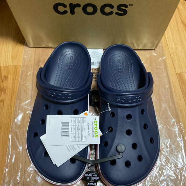 crocs(クロックス)のクロックス28cm ネイビー　新品未使用タグ付 メンズの靴/シューズ(サンダル)の商品写真