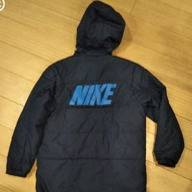 NIKE(ナイキ)のナイキ ベンチコート 140 キッズ/ベビー/マタニティのキッズ服男の子用(90cm~)(ジャケット/上着)の商品写真