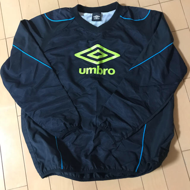 UMBRO(アンブロ)の専用商品です/アンブロ　ピステ　160 umbro スポーツ/アウトドアのサッカー/フットサル(ウェア)の商品写真