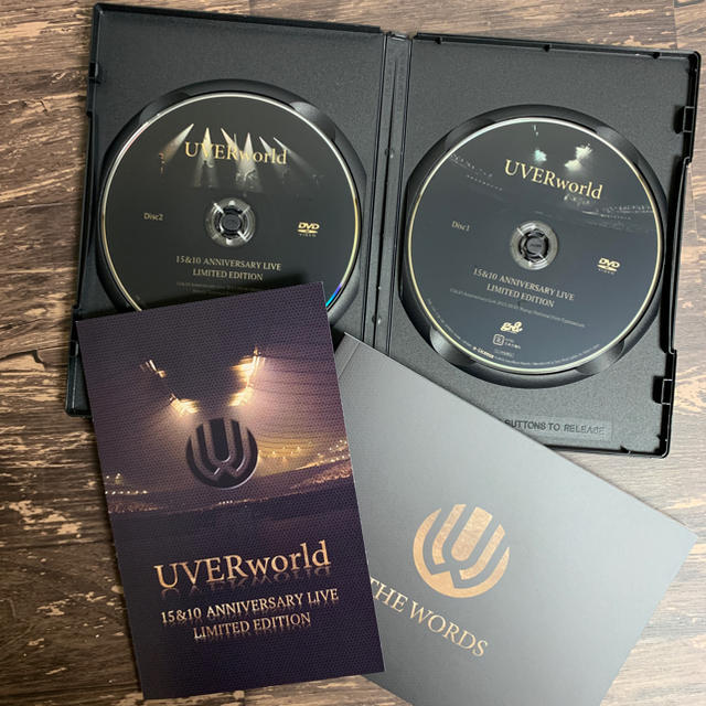 UVERworld　15＆10　Anniversary　Live　LIMITED エンタメ/ホビーのDVD/ブルーレイ(ミュージック)の商品写真