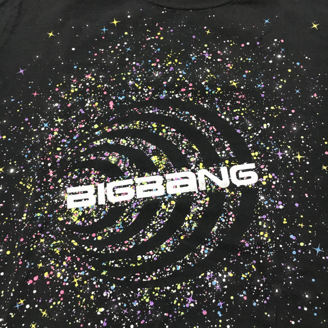 BIGBANG(ビッグバン)のBIGBANG Tシャツ エンタメ/ホビーのタレントグッズ(アイドルグッズ)の商品写真