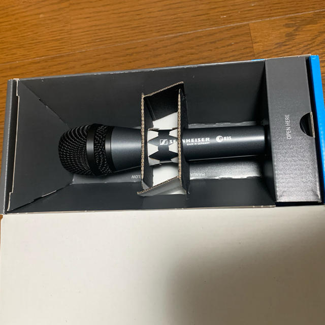 SENNHEISER(ゼンハイザー)のSENNHEISER e835 マイク 楽器のレコーディング/PA機器(マイク)の商品写真