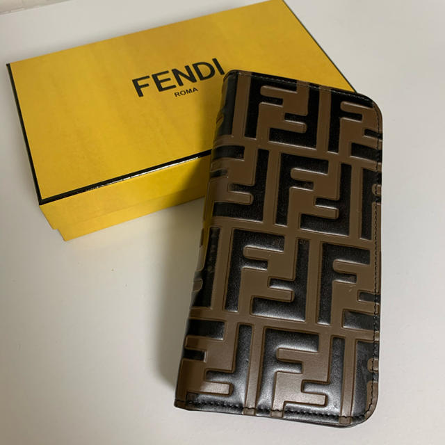 FENDI iPhoneXケーススマホアクセサリー