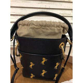 のコットン Chloe ミニバケットバッグ リトルホース刺繍入りスムース
