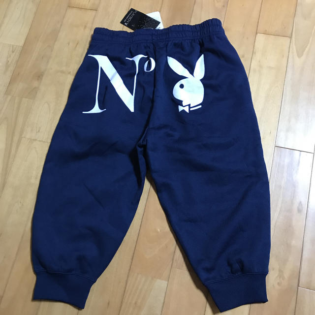 PLAYBOY(プレイボーイ)の新品タグ付き プレイボーイ スウェットパンツ レディースのパンツ(クロップドパンツ)の商品写真