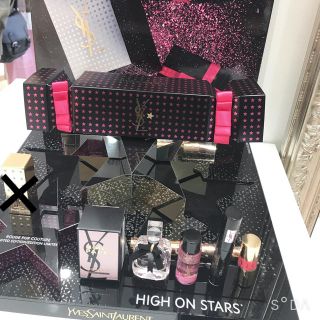 イヴサンローランボーテ(Yves Saint Laurent Beaute)のYSL ノエルクラッカー　(コフレ/メイクアップセット)