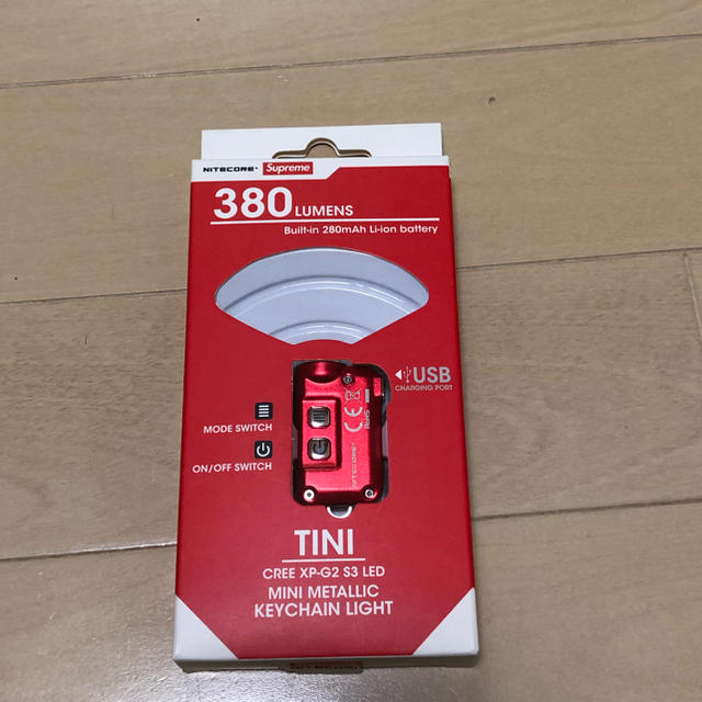 値下げ　supreme TINI KEYCHAIN LIGHT ライト レッド