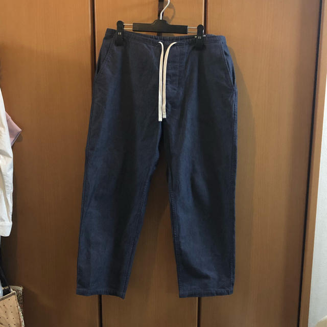 COMOLI(コモリ)のCOMOLI 17SS ドローストリングパンツ メンズのパンツ(デニム/ジーンズ)の商品写真