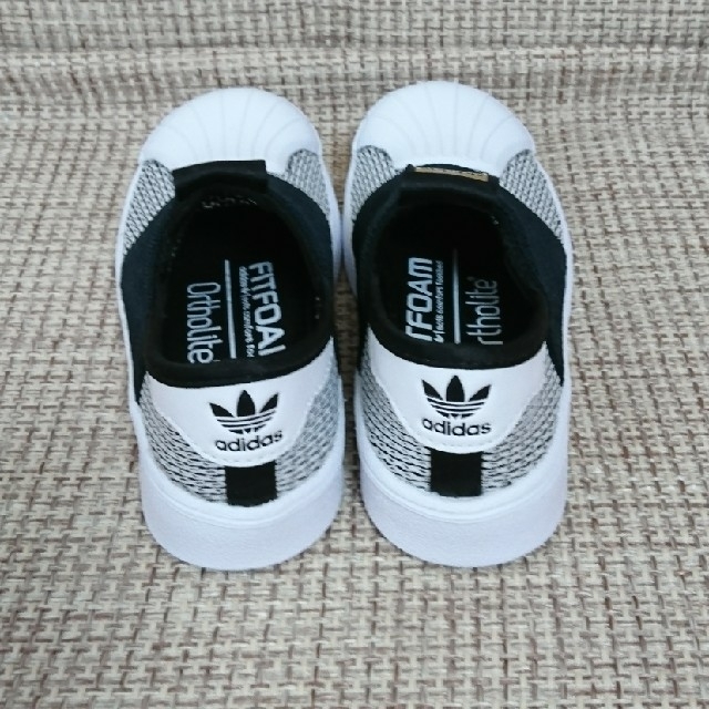 adidas(アディダス)のtiara様専用☆アディダス ベビー 子供 スニーカー 14.5㎝ キッズ/ベビー/マタニティのベビー靴/シューズ(~14cm)(スニーカー)の商品写真