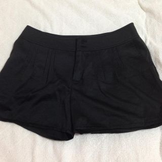 ジーユー(GU)のgu☆ショートパンツ☆黒 新品(ショートパンツ)