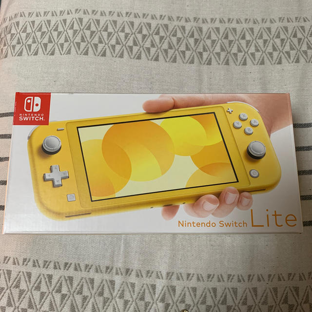 ポケモン　ソード　　ニンテンドースイッチライト