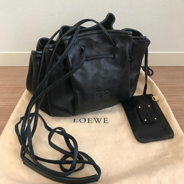 美品　ロエベ  LOEWE ナッパレザー　ショルダーバッグ