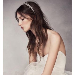 ヴェラウォン(Vera Wang)のWhite by verawang カチューシャ ヘッドアク ウェディング(ウェディングドレス)