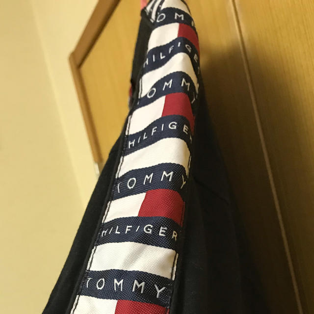 TOMMY HILFIGER(トミーヒルフィガー)のTOMMY HILFIGER ラインTシャツ レディースのトップス(Tシャツ(半袖/袖なし))の商品写真