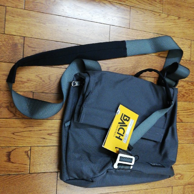 THE NORTH FACE(ザノースフェイス)の新品未使用 BACH Sling bag メッセンジャー ショルダーバッグ メンズのバッグ(メッセンジャーバッグ)の商品写真