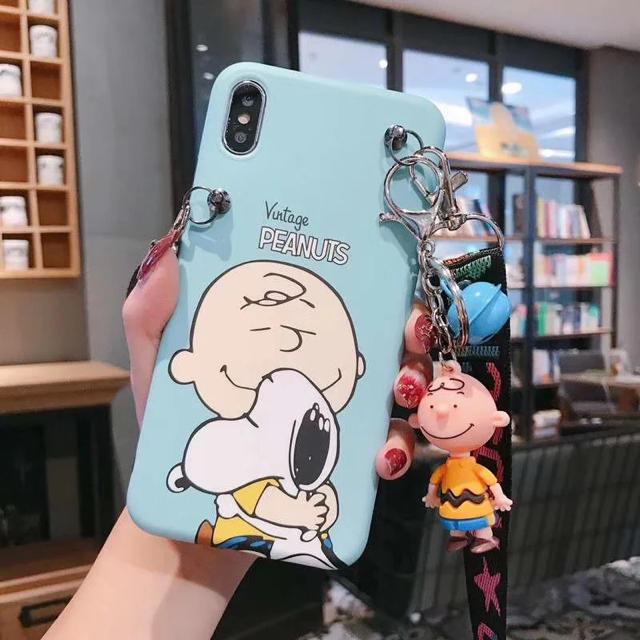 Snoopy Iphoneケース スヌーピー ストラップ付き チャーリーブラウン ユニバ 韓国の通販 By Em プロフ必読 スヌーピーならラクマ