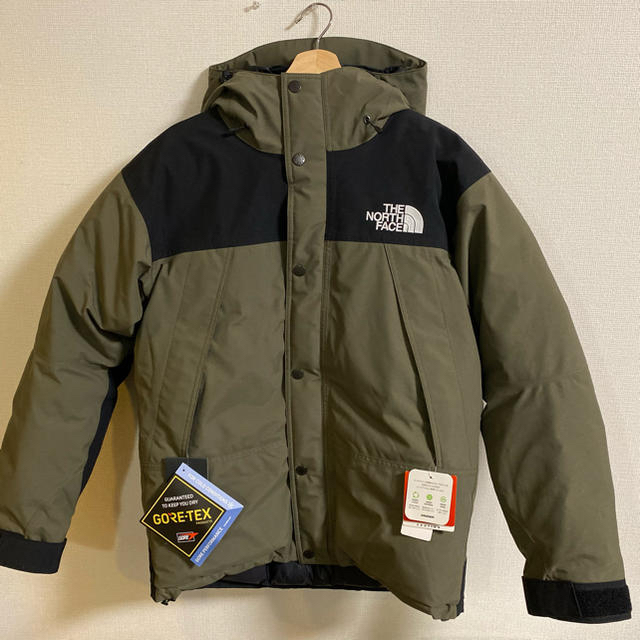 THE NORTH FACE(ザノースフェイス)のマウンテンダウンジャケット　NTニュートープ　Lサイズ メンズのジャケット/アウター(ダウンジャケット)の商品写真