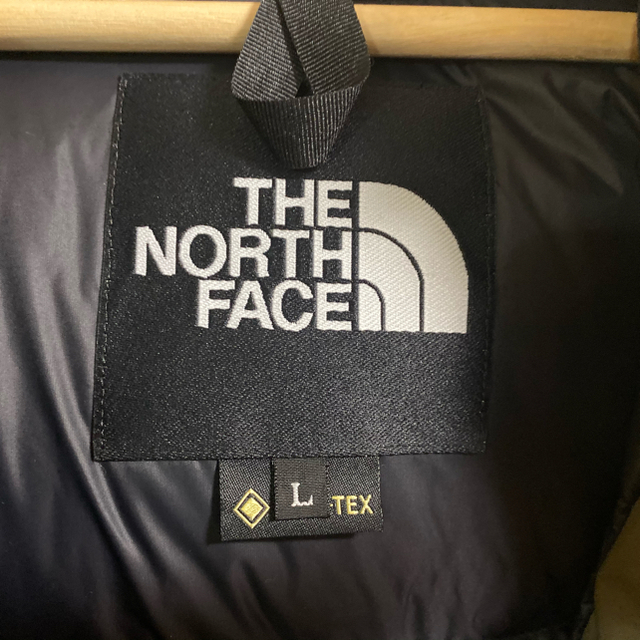 THE NORTH FACE(ザノースフェイス)のマウンテンダウンジャケット　NTニュートープ　Lサイズ メンズのジャケット/アウター(ダウンジャケット)の商品写真