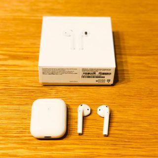 アップル(Apple)のAirPods第2世代 ワイヤレス充電対応モデル(ヘッドフォン/イヤフォン)