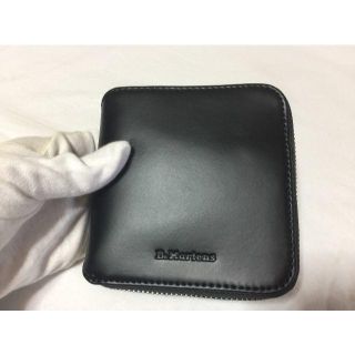 ドクターマーチン(Dr.Martens)の新品 革財布✬Dr.Martens ✬ LEATHER ZIP WALLET✬(折り財布)