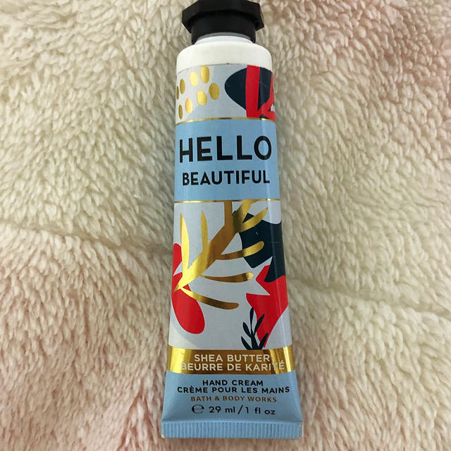 Bath & Body Works(バスアンドボディーワークス)のbath&body works バス＆ボディワークス ハンドクリーム  コスメ/美容のボディケア(ハンドクリーム)の商品写真