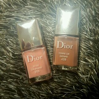 ディオール(Dior)のDiorマニキュアミニ428と253(マニキュア)