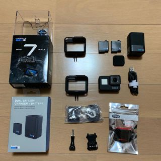 ゴープロ(GoPro)のgopro hero 7 バッテリーチャージャーセット、128GBSD付き(その他)